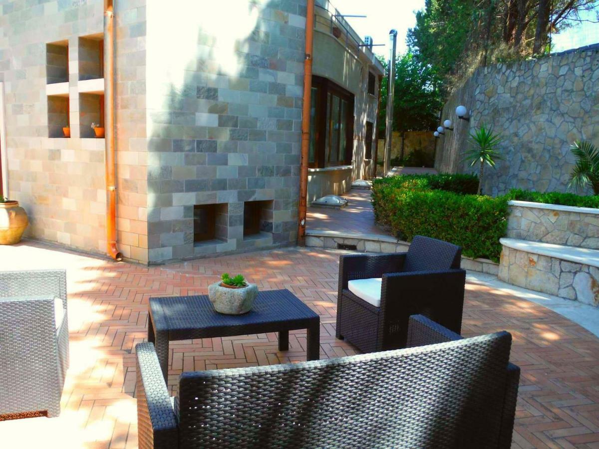 Casa Vacanze Villa Pina Матера Екстериор снимка